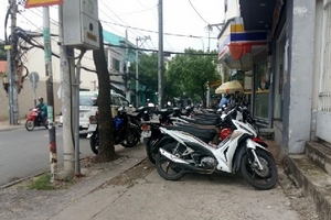 Sở GTVT đề xuất mức phí cho thuê vỉa hè trên địa bàn TP HCM