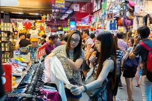 'Đi Sing shopping': Cách yêu cầu hoàn thuế hàng hóa giúp tiết kiệm khá tiền, không biết là thiệt