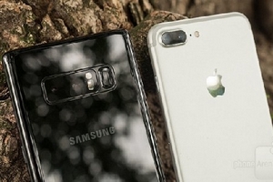 So sánh camera Galaxy Note 8 và iPhone 7 Plus khi chụp chân dung