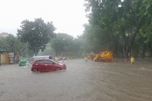 Dự báo thời tiết ngày 11/9: Bắc Bộ mưa dông, Trung Bộ nắng nóng