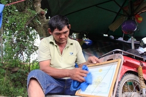 Hiệp sĩ ‘cô đơn’ trong làng Đại học