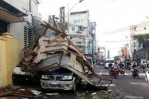 Khánh Hòa: Gần 1000 nhà sập hoàn toàn, 170 người thương vong do bão Damrey