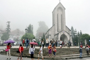 Tour du lịch 3 ngày cuối tuần cho gia đình, nên lựa chọn Sapa hay Mộc Châu?