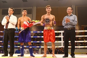 Khán giả Hà Nội cuồng nhiệt cùng trận chung kết boxing rực lửa