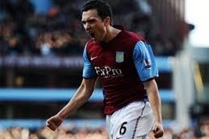 Liverpool tiến gần đến Stewart Downing