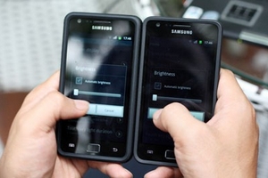 Điểm đánh giá Galaxy S II Việt thua hàng "xách tay"