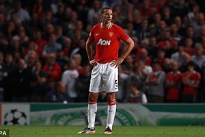 Rio Ferdinand sắp rời Manchester United?