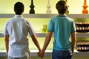 Gay Việt và ao ước "coming out"