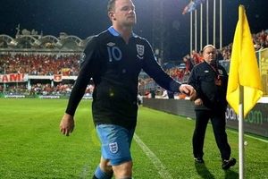 Rooney chính thức nhận án phạt cao nhất từ UEFA