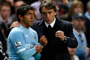 Mancini mở “đường sống” cho Tevez