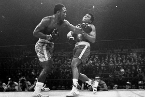 Huyền thoại quyền anh Joe Frazier qua đời