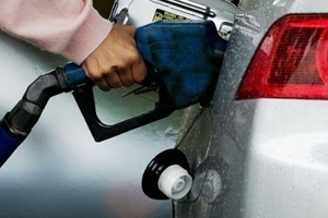 Giá xăng, dầu quốc tế đồng loạt “bốc hơi” mạnh