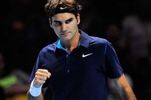 "Hạ gục nhanh" Nadal, Federer thẳng tiến bán kết