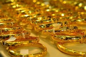 Giá vàng quay đầu tăng nhẹ 100 nghìn đồng/lượng