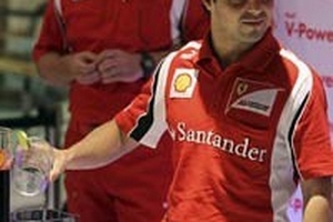 Ferrari nhắm người thay thế Massa