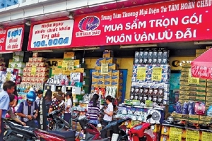 Mùa xả hàng, khuyến mãi cuối năm