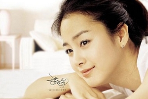 Kim Tae Hee tranh tài cùng Lee Da Hae