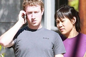 CEO Facebook bất ngờ đến Việt Nam