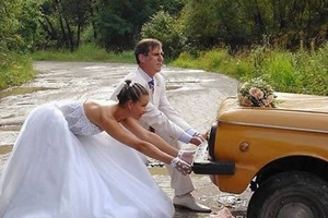 Những bức ảnh cưới hài hước nhất thế giới