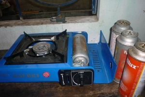 SV "nơp nớp" lo nổ bình gas mini “ba không”