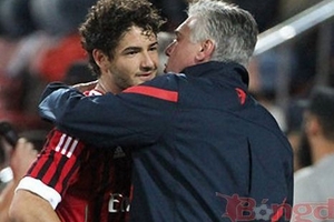 AC Milan từ chối bán Alexandre Pato cho PSG