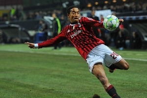 Emanuelson: Milan có thể đoạt Champions League