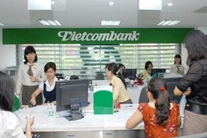 Lãi suất Vietcombank vừa giảm, vừa… tăng