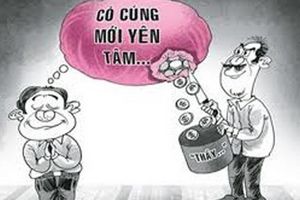 Xem bói đánh ghen, canh giờ vàng làm “chuyện ấy”