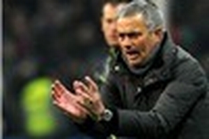 Kì thị người đồng tính, Jose Mourinho đối mặt với án phạt