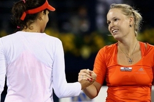 Dubai Championships: Stosur bật bãi, Wozniacki tràn trề cơ hội vô địch