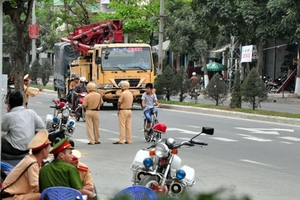 Tăng thu nhập cho CSGT để tuyệt đối không tiêu cực