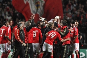 Benfica viết tiếp giấc mơ ở Champions League