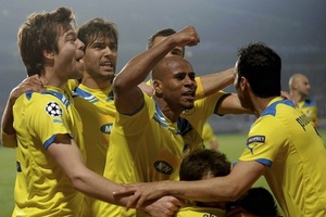 APOEL Nicosia viết chuyện thần tiên ở Champions League