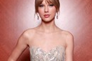 Taylor Swift kiếm tiền giỏi nhất 2012