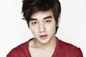 Nàng “Cỏ” rủ rê Yoo Seung Ho đóng phim của mình