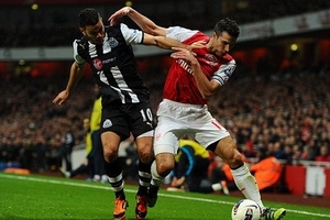 Arsenal đổi thay, Van Persie bất ngờ thay đổi