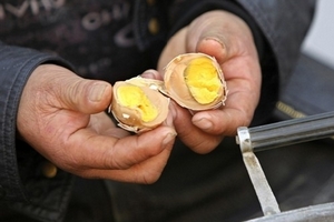 Trứng luộc nước tiểu thành di sản văn hóa phi vật thể