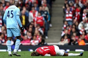 Chấm điểm trận Arsenal- Man City: Ngày “điên rồ” của Balotelli