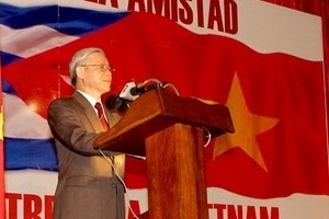 Tổng Bí thư thăm, nói chuyện với trường đảng Cuba