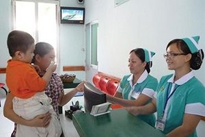 Dịch vụ chồng dịch vụ ở bênh viện công: Người giàu cũng khóc!