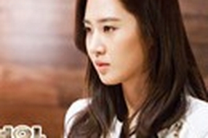 Yuri (SNSD) 'bẽ mặt' vì khán giả 'không thèm' xin chữ ký