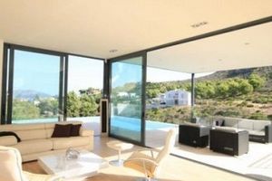 Biệt thự hiện đại và cảnh quan tuyệt đẹp ở Mallorca