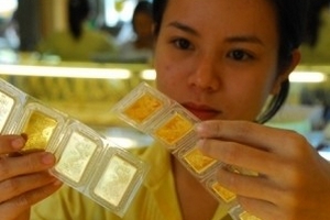 Vàng vọt lên 42,12 triệu đồng trong ngày cuối tuần