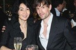 Trương Mạn Ngọc chia tay “phi công trẻ”