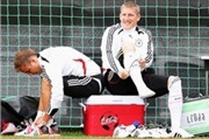 Schweinsteiger: Tây Ban Nha là đội bóng xuất sắc nhất tại EURO 2012