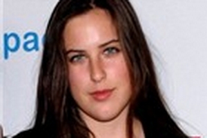 Con gái của Demi Moore bị bắt