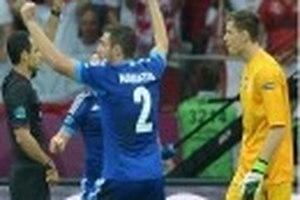 "Tội đồ" Szczesny ca ngợi "người hùng" của ĐT Ba Lan