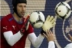 Petr Cech: CH Czech không được phép mắc sai lầm nữa