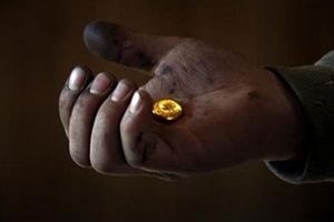 Giá dầu, vàng tăng nhẹ