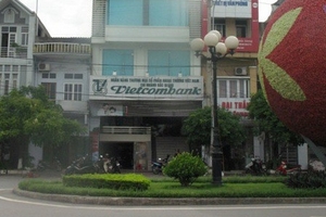 Vietcombank Bắc Giang: Lãnh đạo bị tố làm khó doanh nghiệp